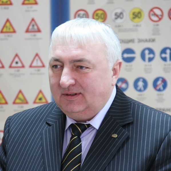 Анатолий Яцковский