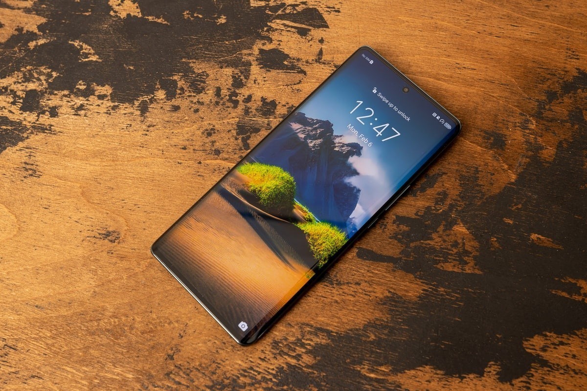 Выглядит как флагман, а стоит дешевле. В чем секрет смартфона HONOR X9a?