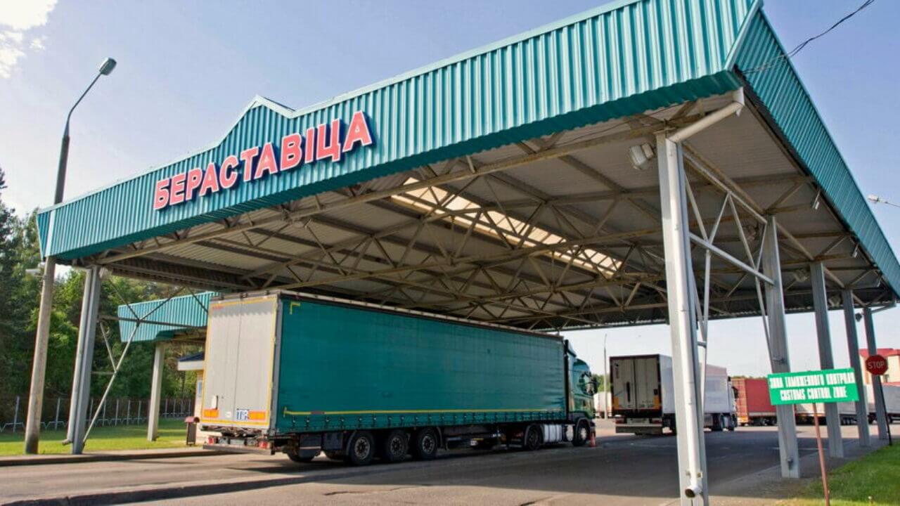 Польша закрывает погранпереход в Бобровниках