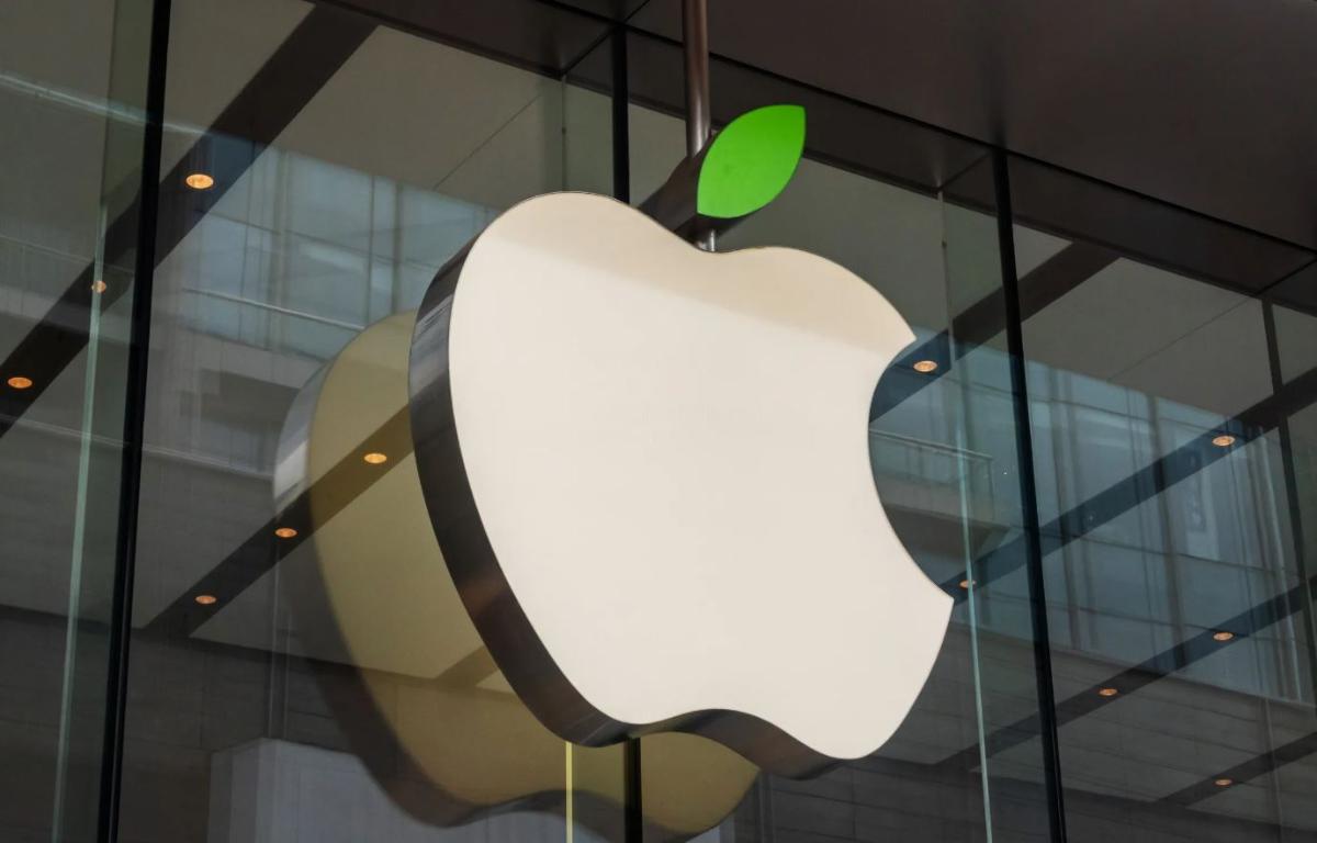 Apple обогнала Samsung и впервые стала лидером по продажам смартфонов