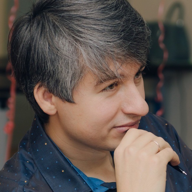 Евгений Бурый