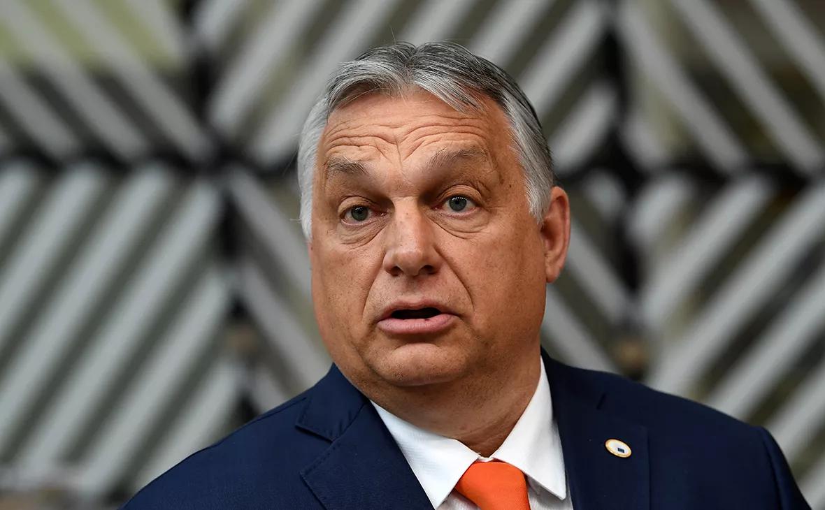 Украина приостановила прокачку российской нефти в Венгрию. Там созвали Совет обороны