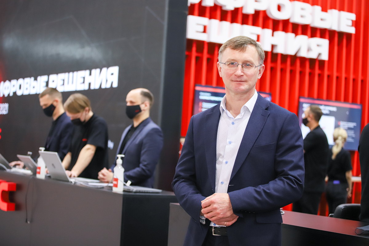 Дмитрий Помелов