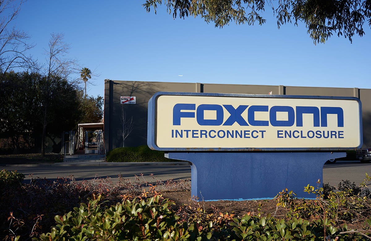 Рабочие китайского завода Foxconn по&nbsp;сборке iPhone устроили бунт