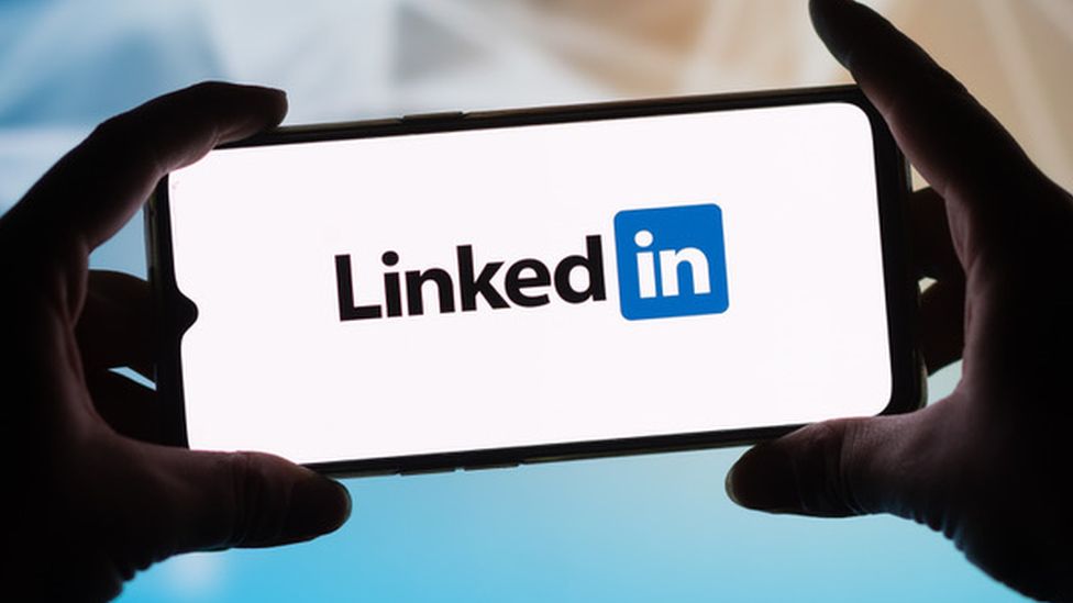 LinkedIn привлекла ChatGPT к&nbsp;улучшению резюме и&nbsp;описания вакансий