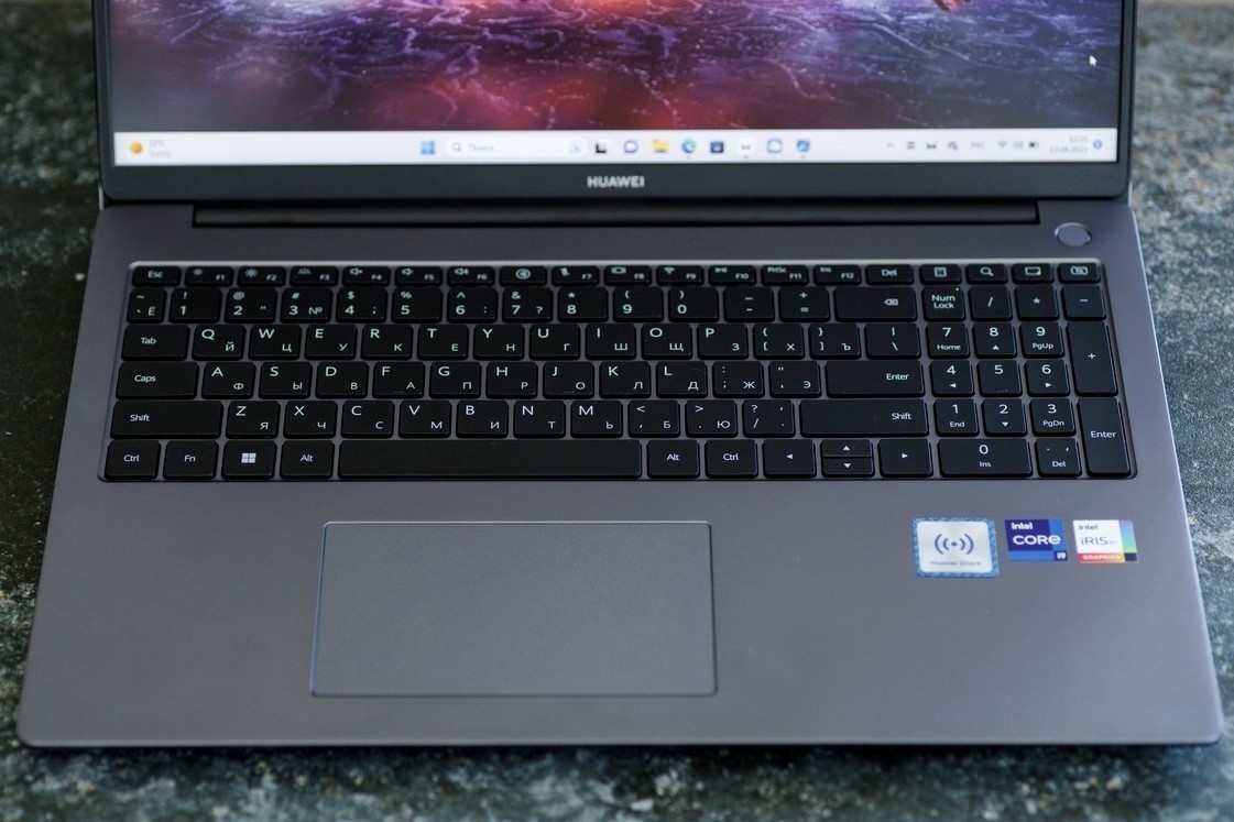 Вершина инноваций. Чем уникальна антенна Metaline в ноутбуках Huawei MateBook D