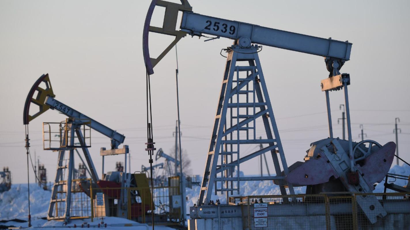Цена на нефть взлетела до максимума почти за полгода