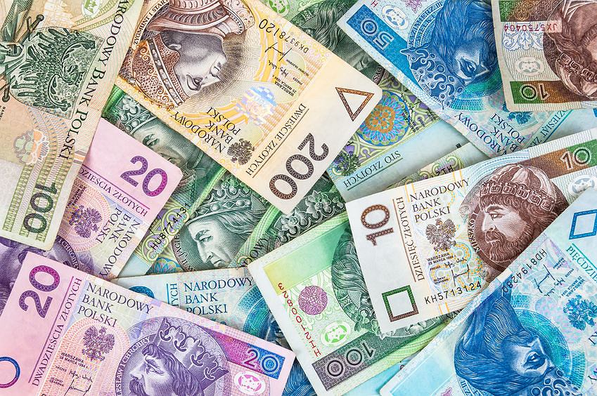 Власти Польши хотят вернуть $500 тыс. необоснованно выплаченных пособий украинцам