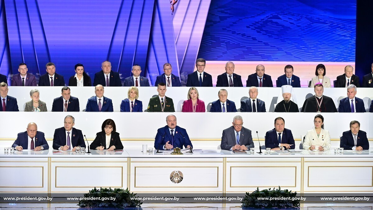 Национальная безопасность, ядерное оружие и Украина: что обсуждают во второй день ВНС