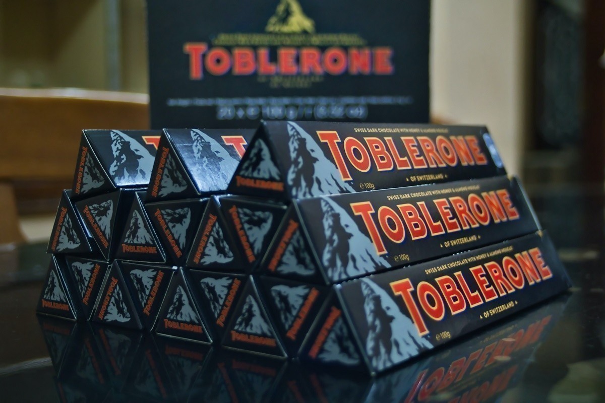 Производитель шоколада Toblerone регистрирует бренд мясных деликатесов. Зачем?