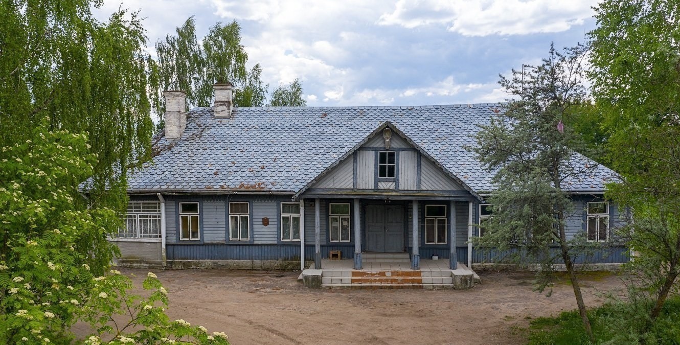 Почти голливудская история: как в Беларуси продавали столетнюю панскую усадьбу