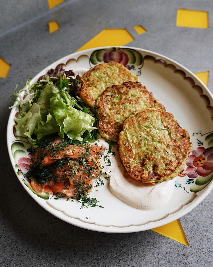 От простых яиц до трюфельной овсянки и перлотто. Где вкусно позавтракать в Минске