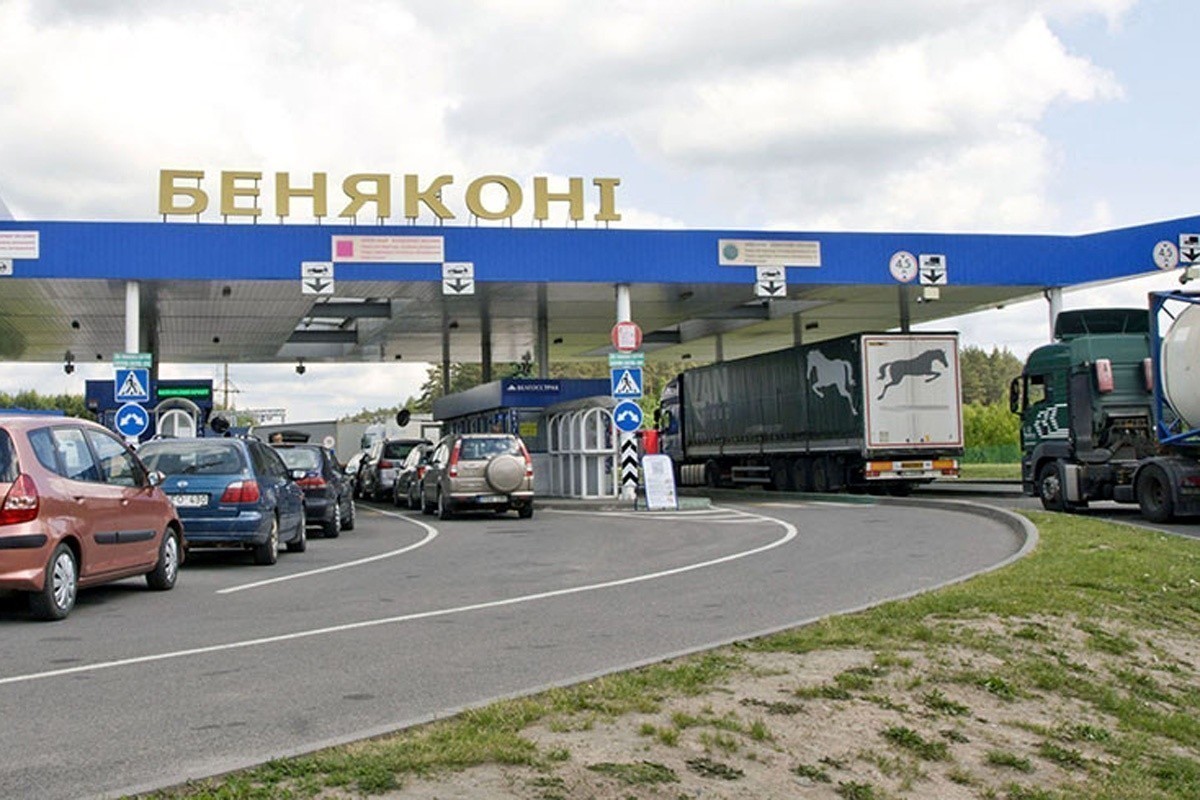 Снова €500? Таможня предупредила о снижении лимита беспошлинного ввоза товаров с 1 апреля