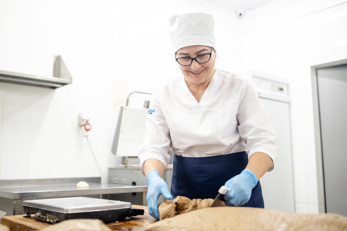 Из магазина, а вкус домашний. Кто готовит для нас идеальные булочки и хлеб