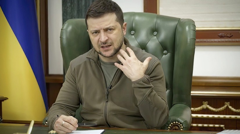 Зеленский: около 10 млн украинцев остаются без электричества