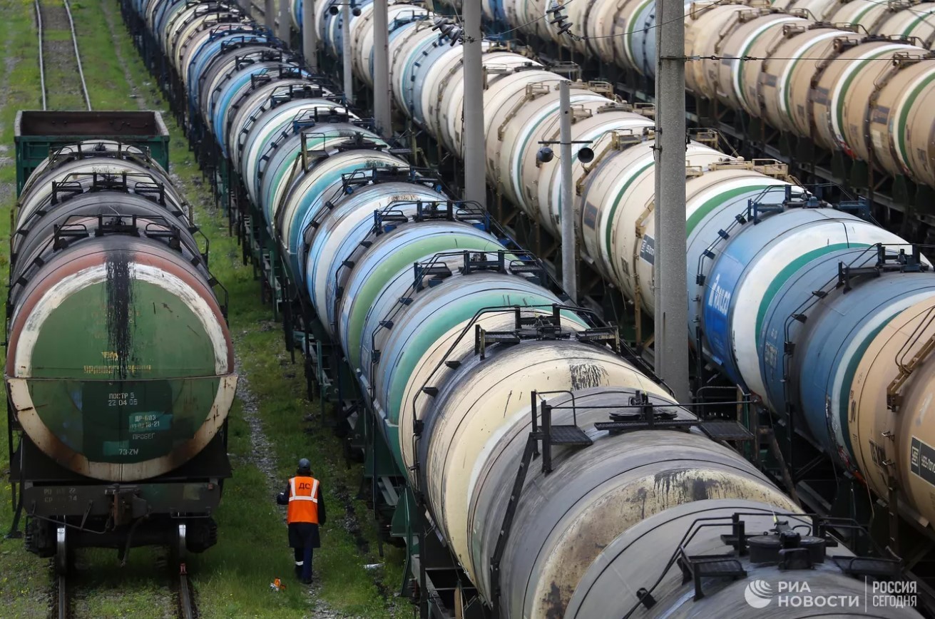 Беларусь поставит 1&nbsp;млн т&nbsp;нефтепродуктов в&nbsp;Россию в&nbsp;2023 году
