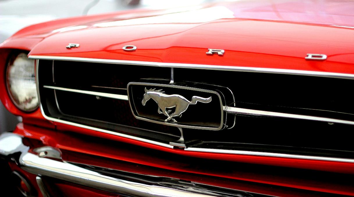 Ford хочет сократить еще 4000 рабочих мест в Европе из-за падения интереса к электрокарам