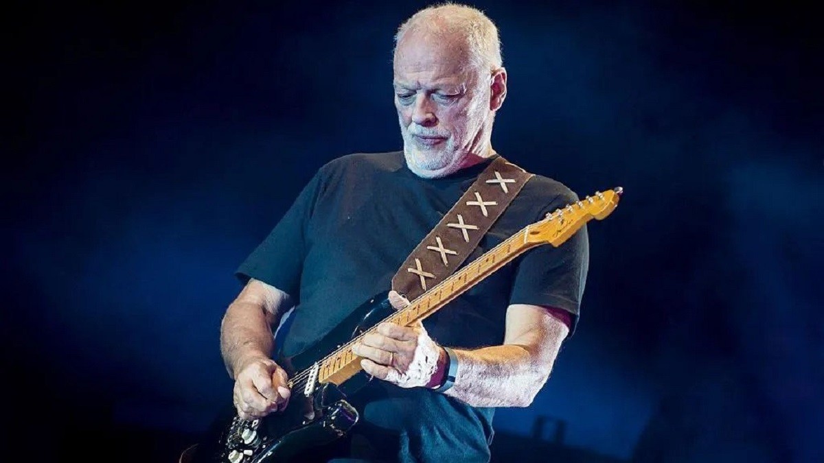 Гитару лидера Pink Floyd продали за рекордные $14,6 млн