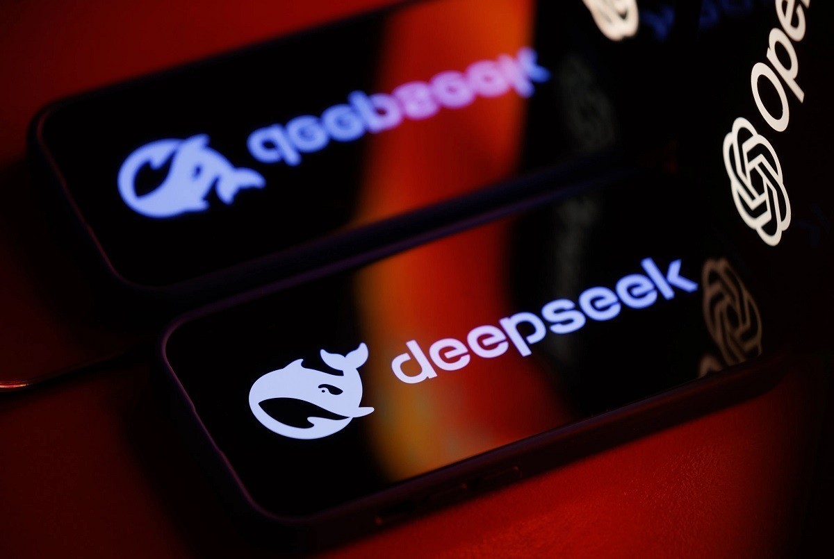 DeepSeek обвинили в передаче данных владельцу TikTok 