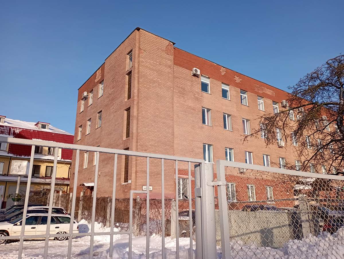 Судебные исполнители продают офисное здание крупной компании в центре Минска