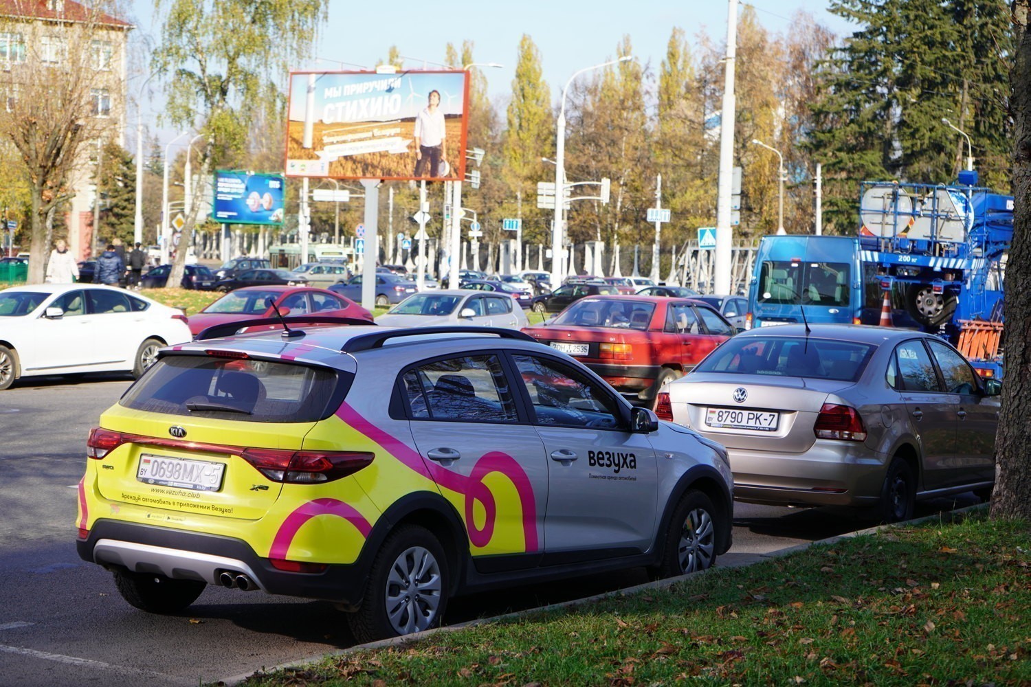 Пьяная езда, уход в занос и парковка под знаком. Топ-10 адских штрафов в каршеринге 