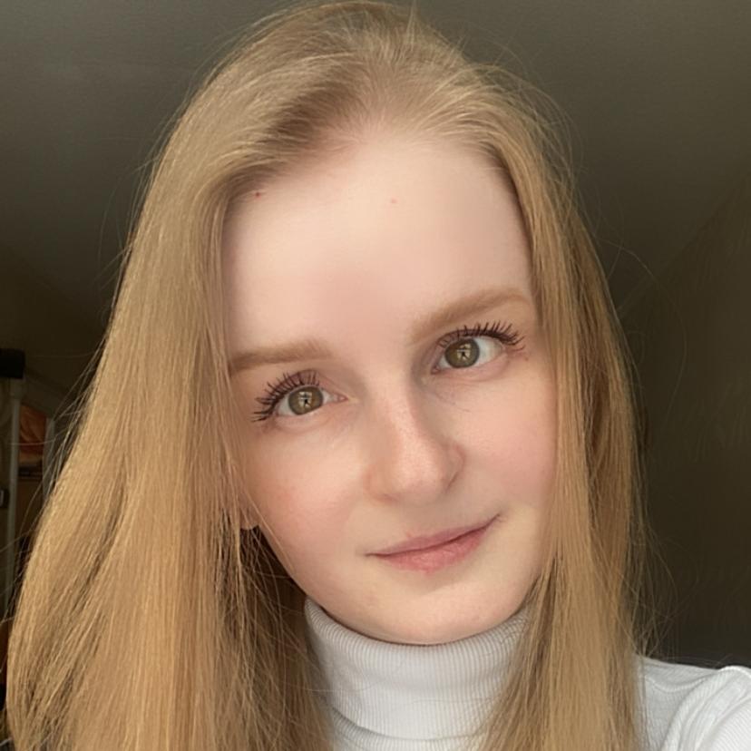 Елена Лукашова