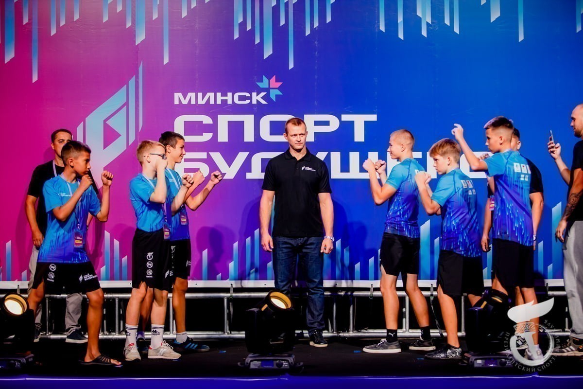 Что будет, если объединить панкратион и Mortal Combat? Фиджитал-игры!