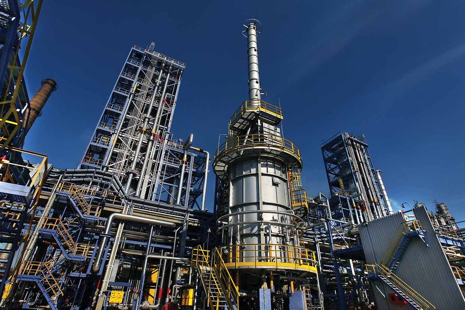 «Нафтан» уходит на&nbsp;ремонт. Сокращение поставок топлива в&nbsp;Россию неизбежно?