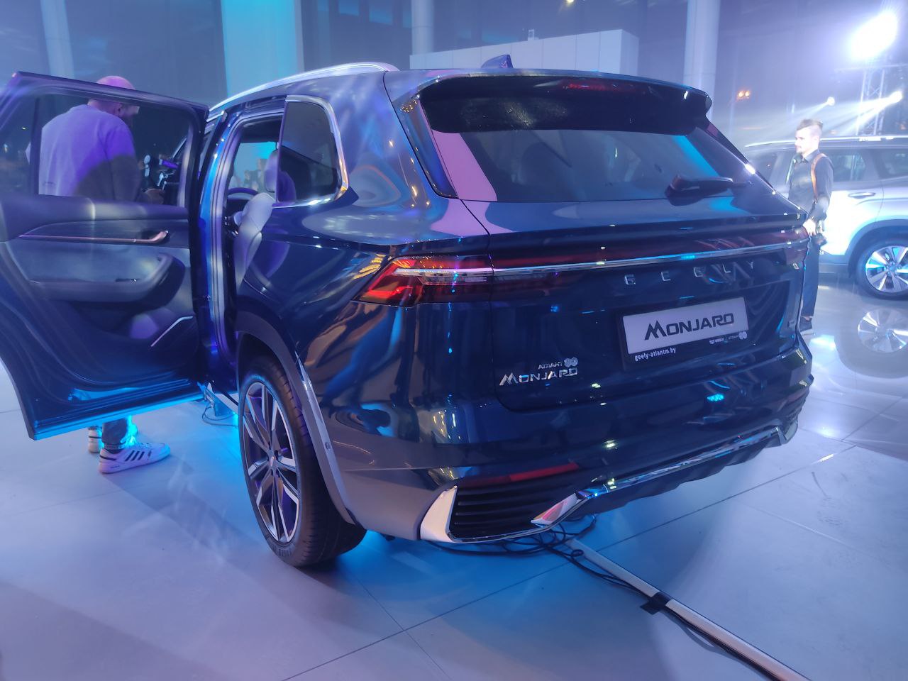 В&nbsp;Минске открыли еще один автоцентр Geely и&nbsp;показали новый флагманский кроссовер Monjaro