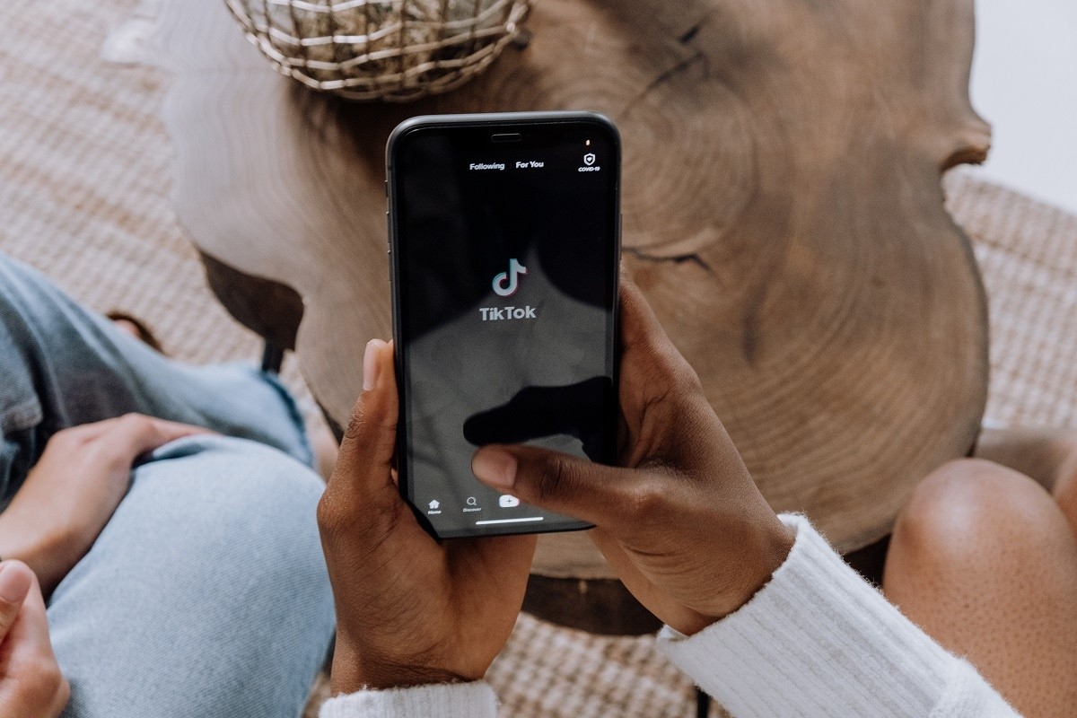 Первым в мире неигровым приложением с доходом в $10 млрд стал TikTok 