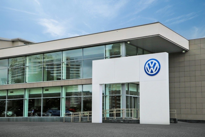 Volkswagen продолжит продавать в&nbsp;Беларуси Passat и&nbsp;Touareg