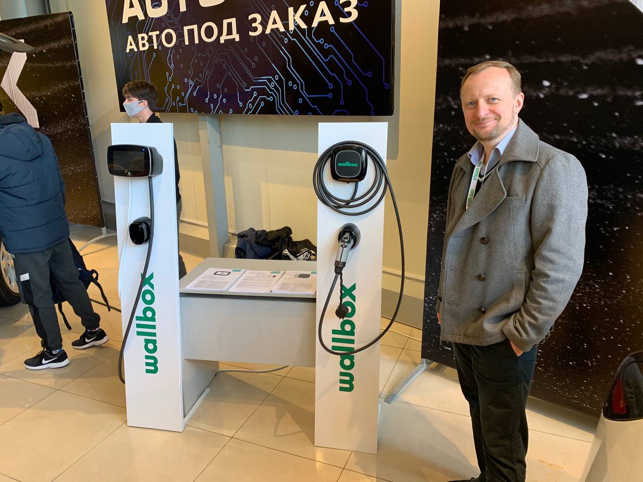 «Tesla&nbsp;— самые сексуальные автомобили в&nbsp;мире»: в&nbsp;Минске прошел 1-й фестиваль электромобилей Green Day