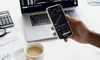 В октябре объем торгов на Белорусской валютно-фондовой бирже был рекордным: что происходит