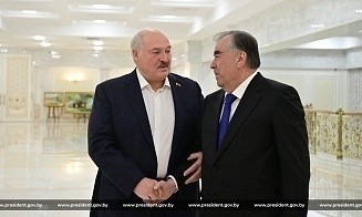 Лукашенко анонсировал в Беларуси совместный с Таджикистаном «мощный торговый центр»