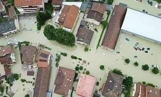 В Италии серьезное наводнение, отменили Гран-при «Формулы-1»