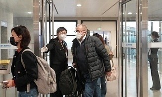 Китай возобновляет выдачу всех типов виз