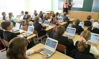 В Минобразования озвучили расходы на обучение школьников и студентов