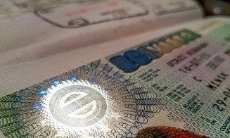 Белорусам напомнили о «визовой ловушке» при поездках в Сербию и Черногорию