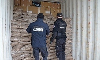 Редкое уголовное дело: в Минске будут судить организатора контрабанды сигарет