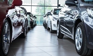 Предложение превышает спрос: эксперты объяснили, почему продажи автомобилей будут падать