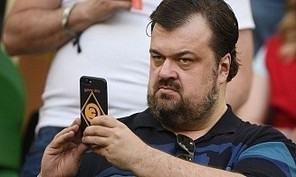 Умер известный спортивный комментатор Василий Уткин