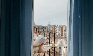 В Польше запускают пилотный проект четырехдневной рабочей недели. Что с зарплатой