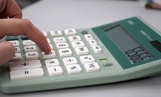 Белорусы начали получать извещения на уплату имущественных налогов. Когда и как платить?