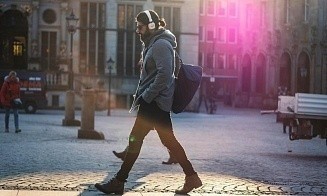 Исследование: наушники с шумоподавлением могут привести к глухоте