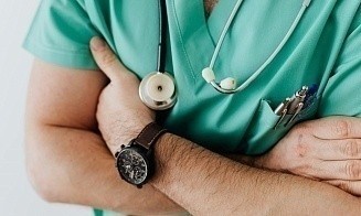 Где в Беларуси больше всего нужны медики и сколько им платят