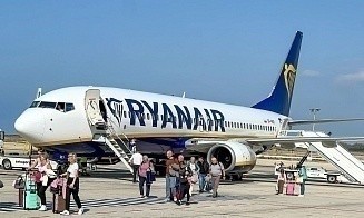 Ryanair предупредила о скором повышении цен из-за роста спроса на авиаперевозки