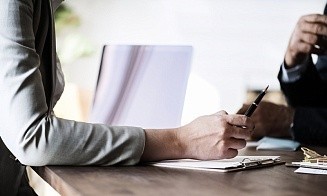 Бизнес-союзы против обязательного страхования от безработицы