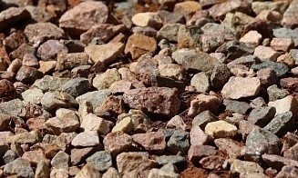 В Беларуси предлагают лицензировать импорт глины, мела и известняка