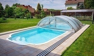 Инвестиция в комфорт и красоту: почему композитный бассейн от «Акваполис БСБК» лучше покупать осенью