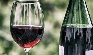 Продажи вина в мире упали до минимума за 60 лет. При чем здесь зумеры